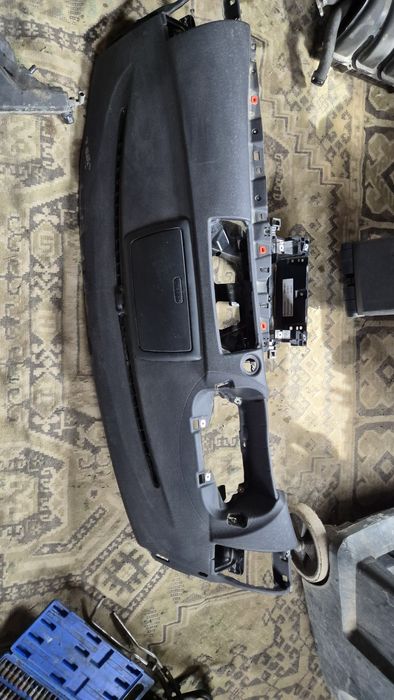 Оригинално Арматурно Табло с Еърбег  за БМВ 1 Серия 2003- 2013г