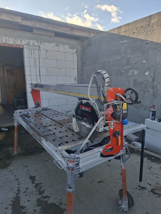 Mașină tăiat marmură și granit