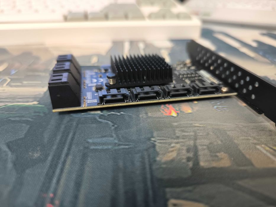 Card PCIe 4x to 10 port SATA 3.0 adapter, ASM1166