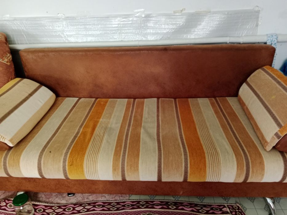 Продам тахту  б/у