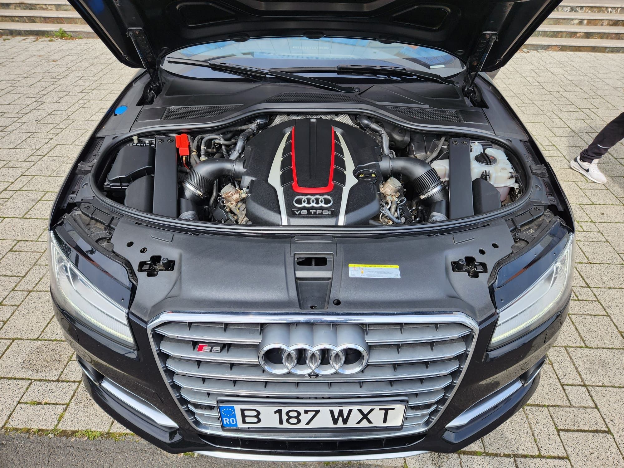 Audi S8 Facelift Extra Full 2015 Propietar 85.500 km 700 cp Variante