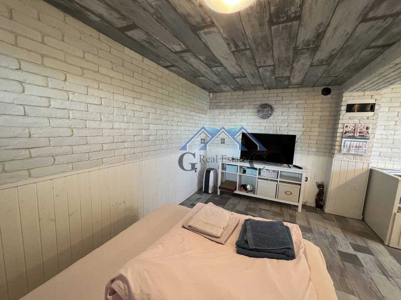 Къща триетажна 150м2, двор 560м2, 463500  евро, Акчелар