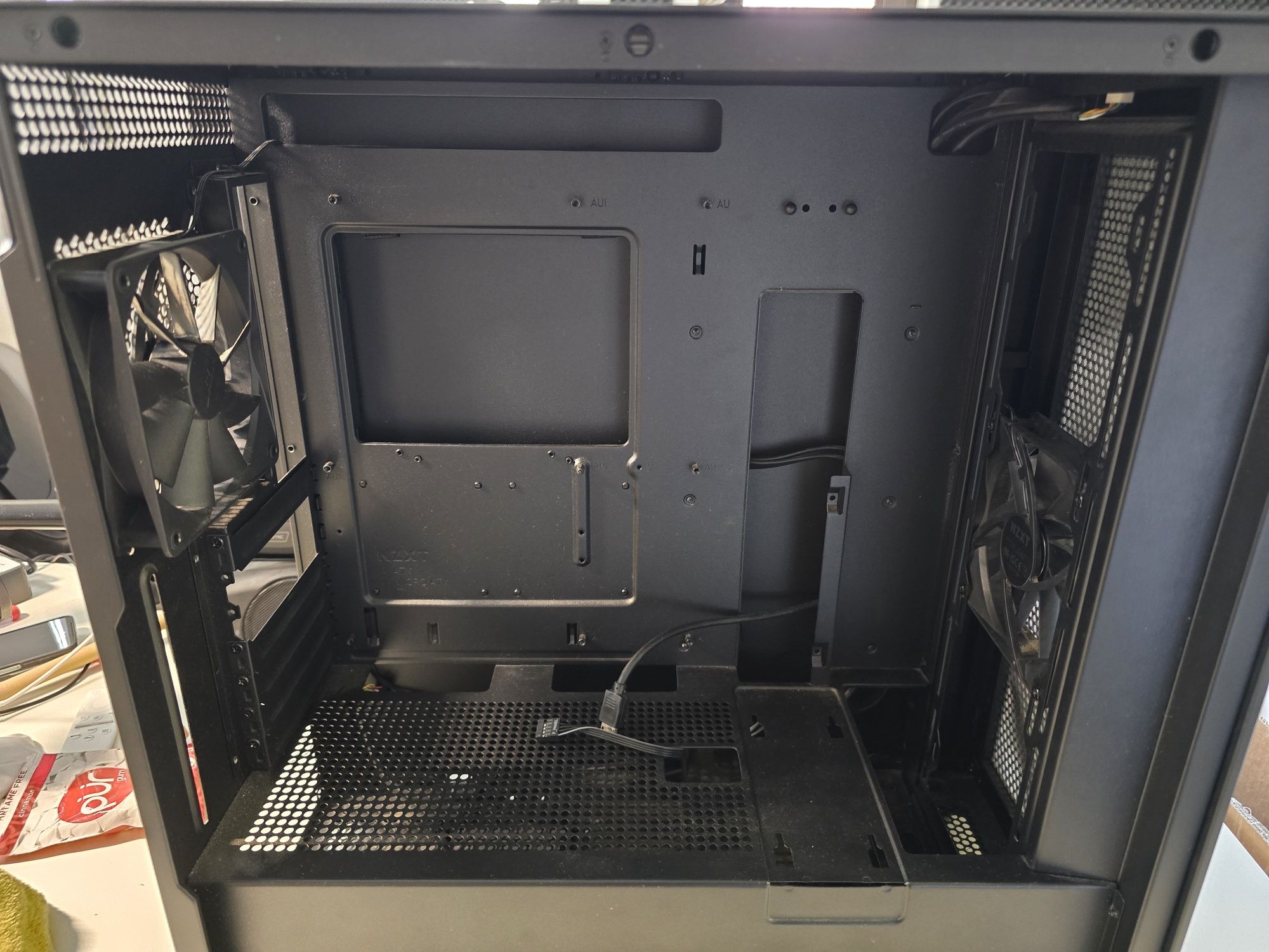 NZXT h7 FLOW компютерна кутия