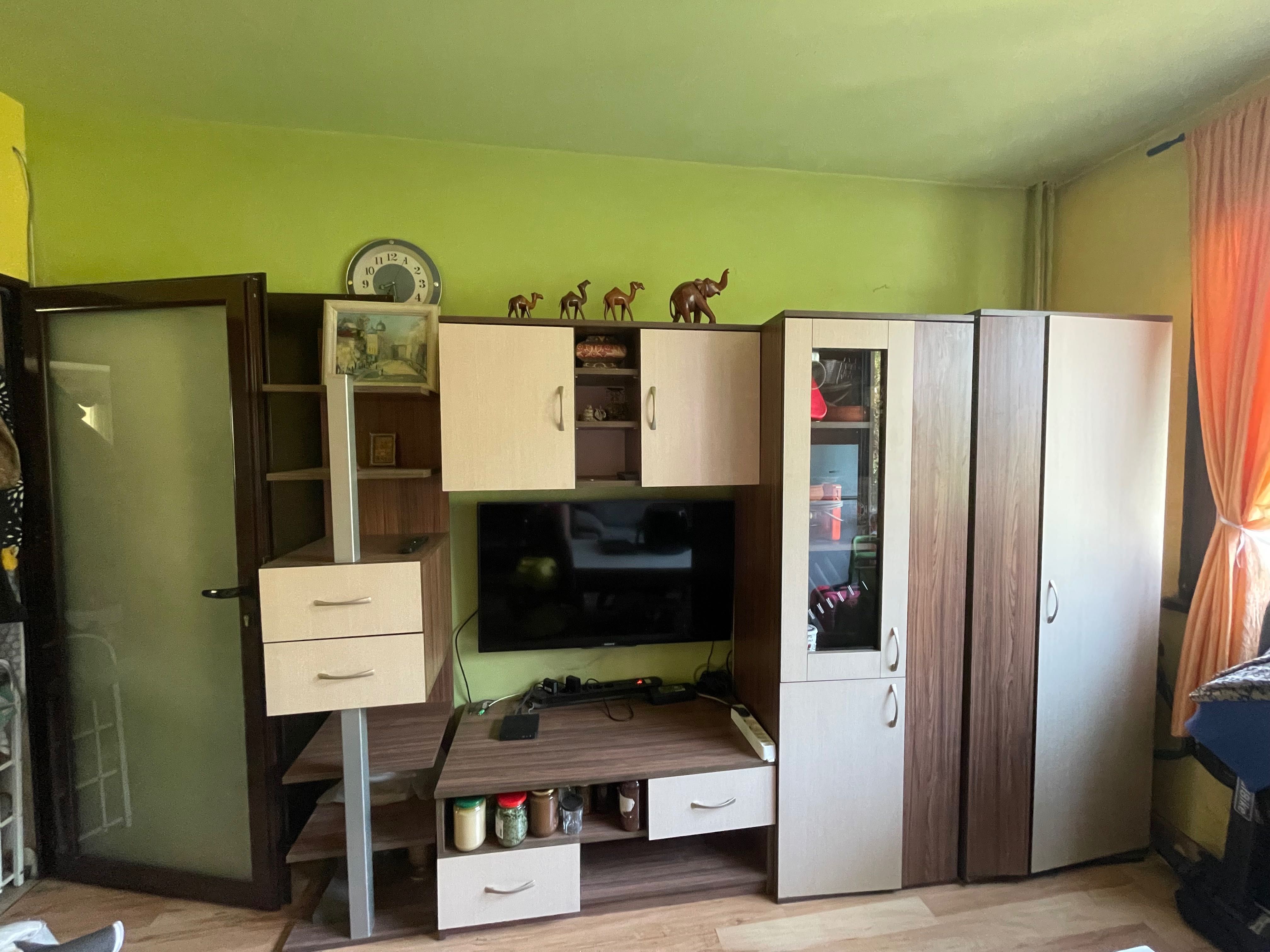Секция от пет части цвят беж и дъб