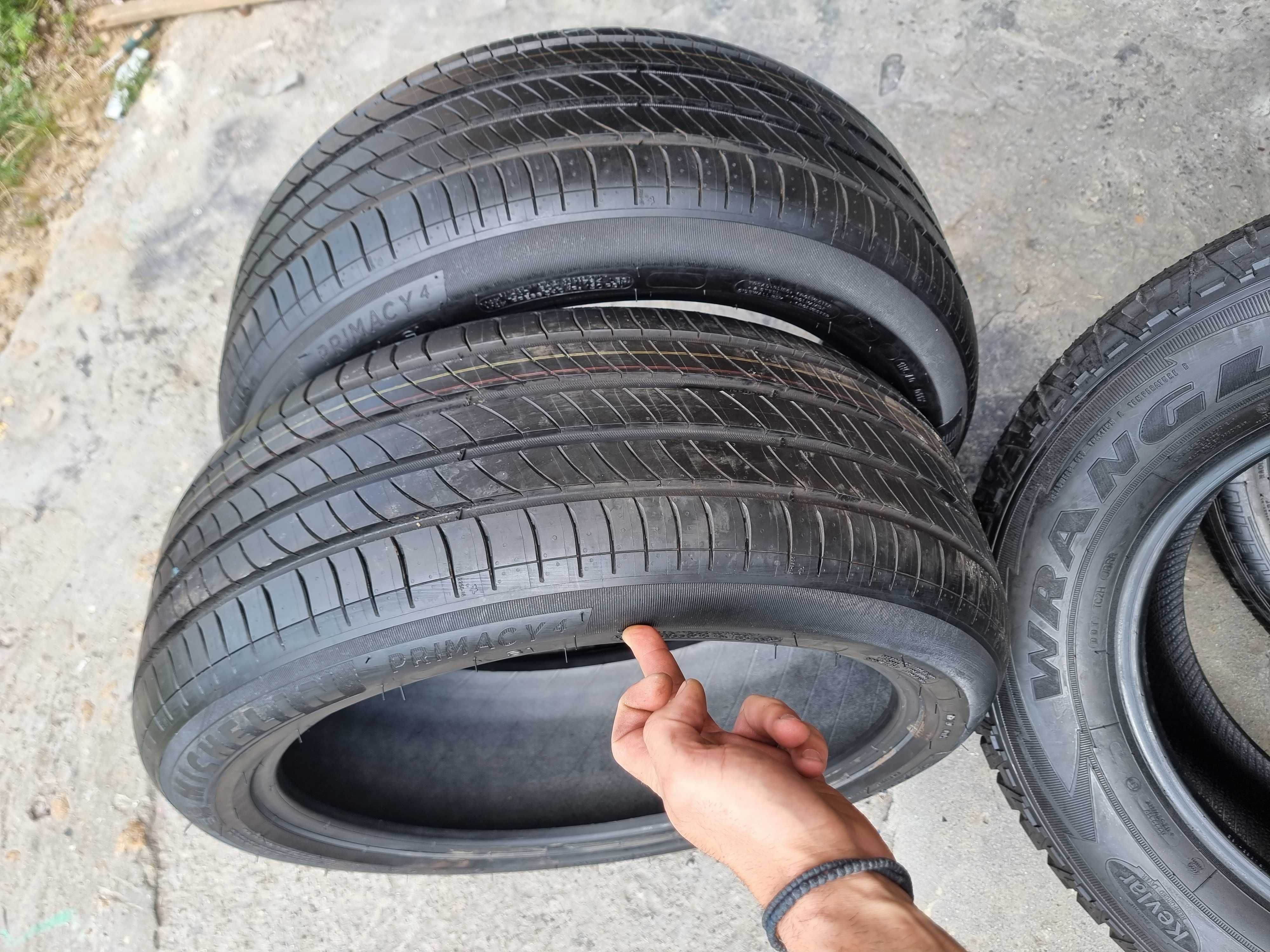 Michelin Primacy 4 235/45/20"