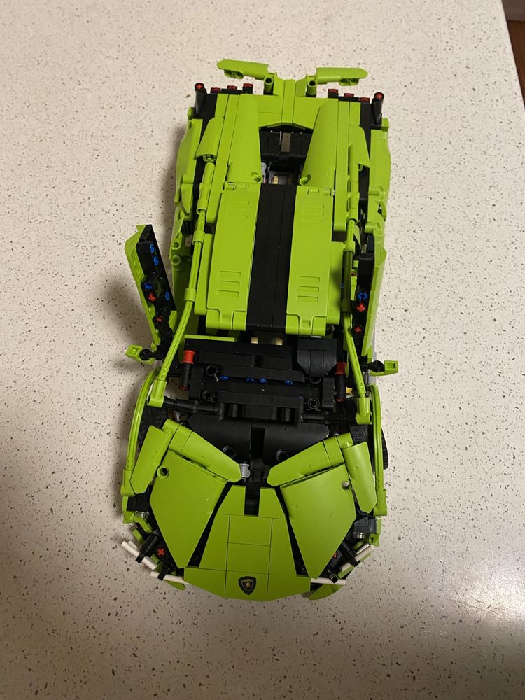 Lego lamborgini 1200pc