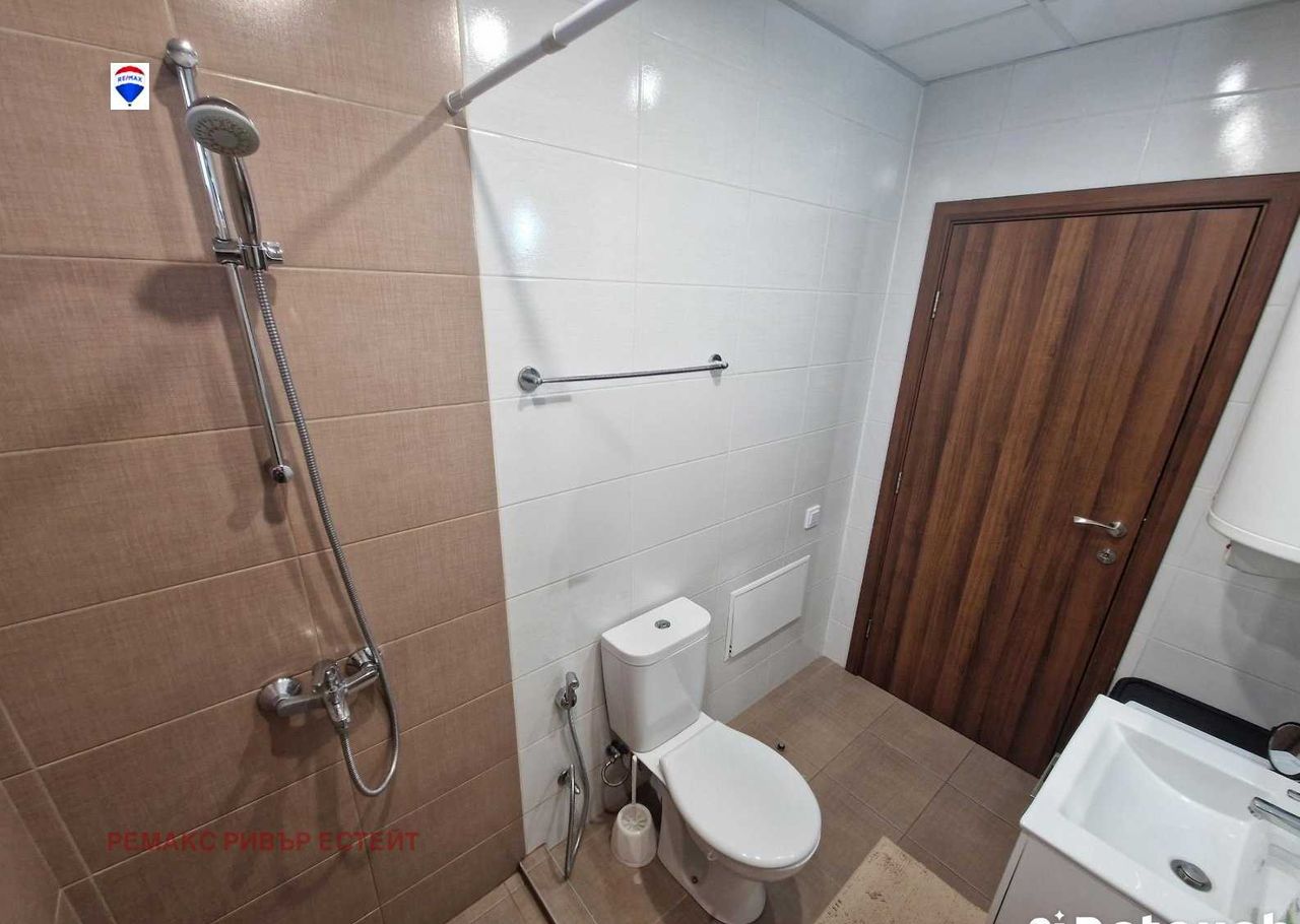 Продава се Тристаен апартамент в Русе, Дружба 2 - 83 кв.м за 1428 €/кв.м - Снимка #12