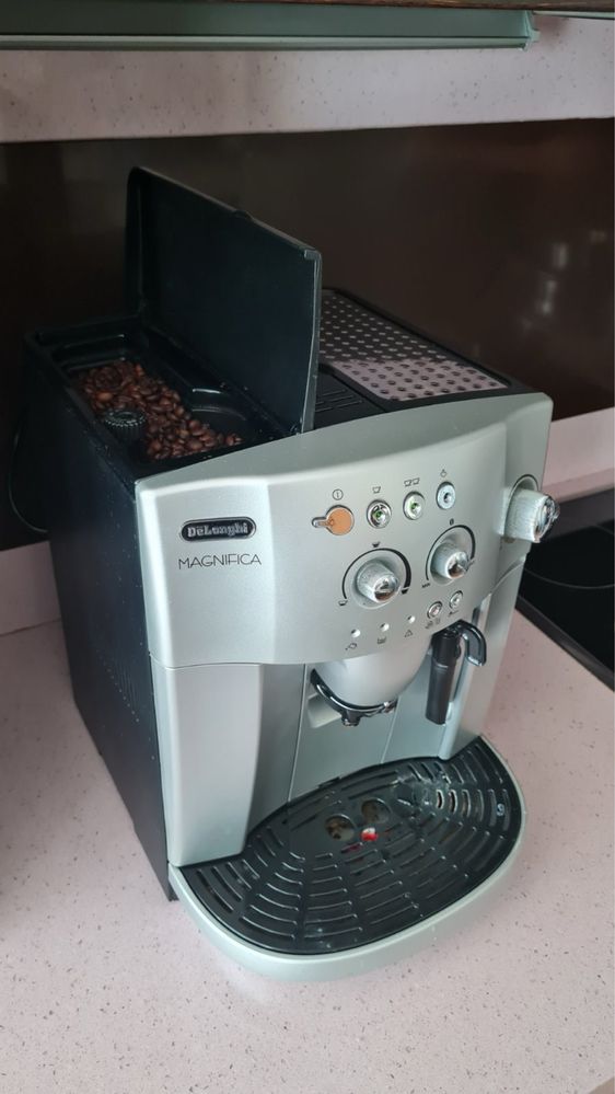 Кафемашина DeLonghi