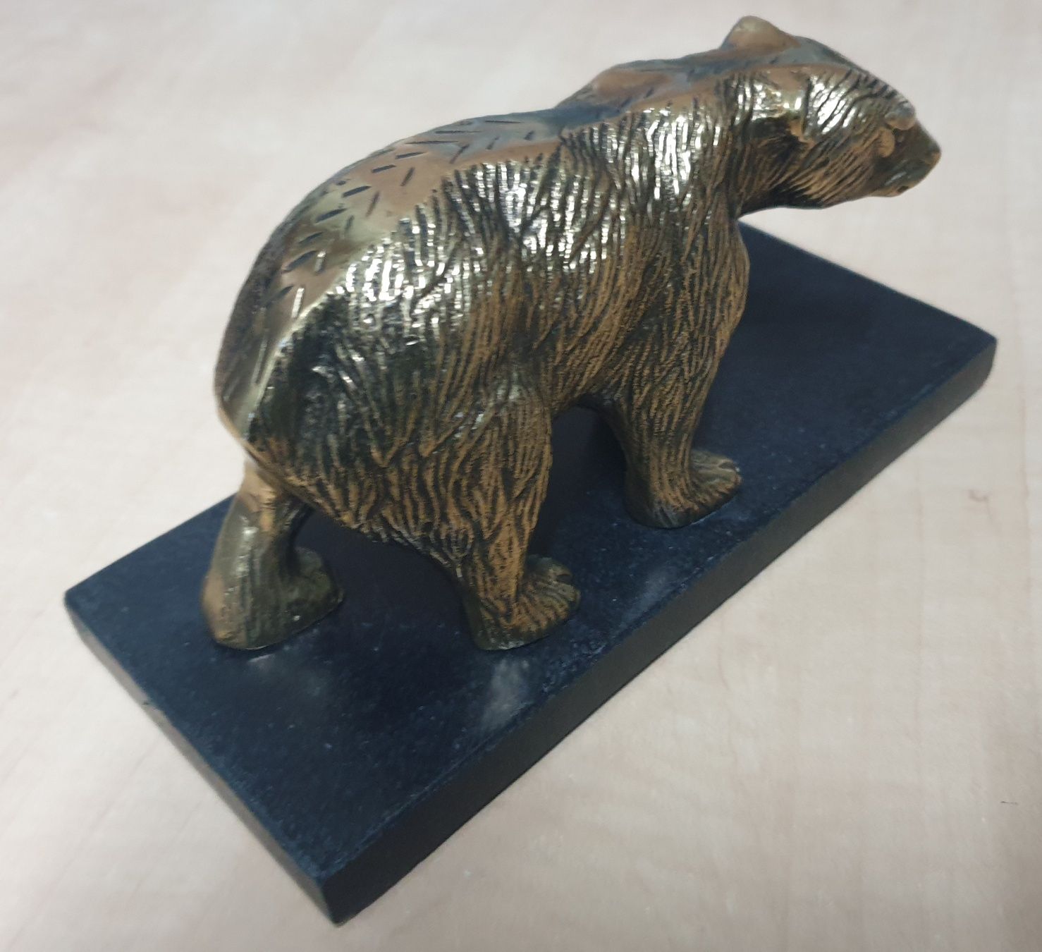 Urs din bronz soclu marmura