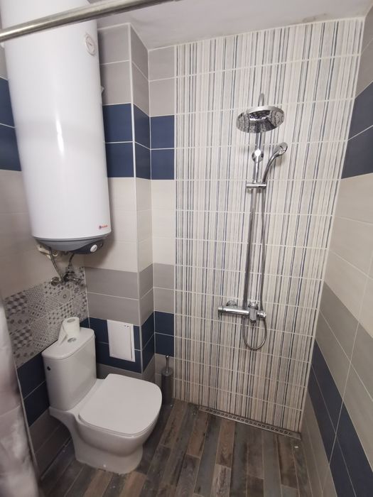 Тристаен апартамент под наем Варна кв. Бриз Варна  с паркомясто 1200лв