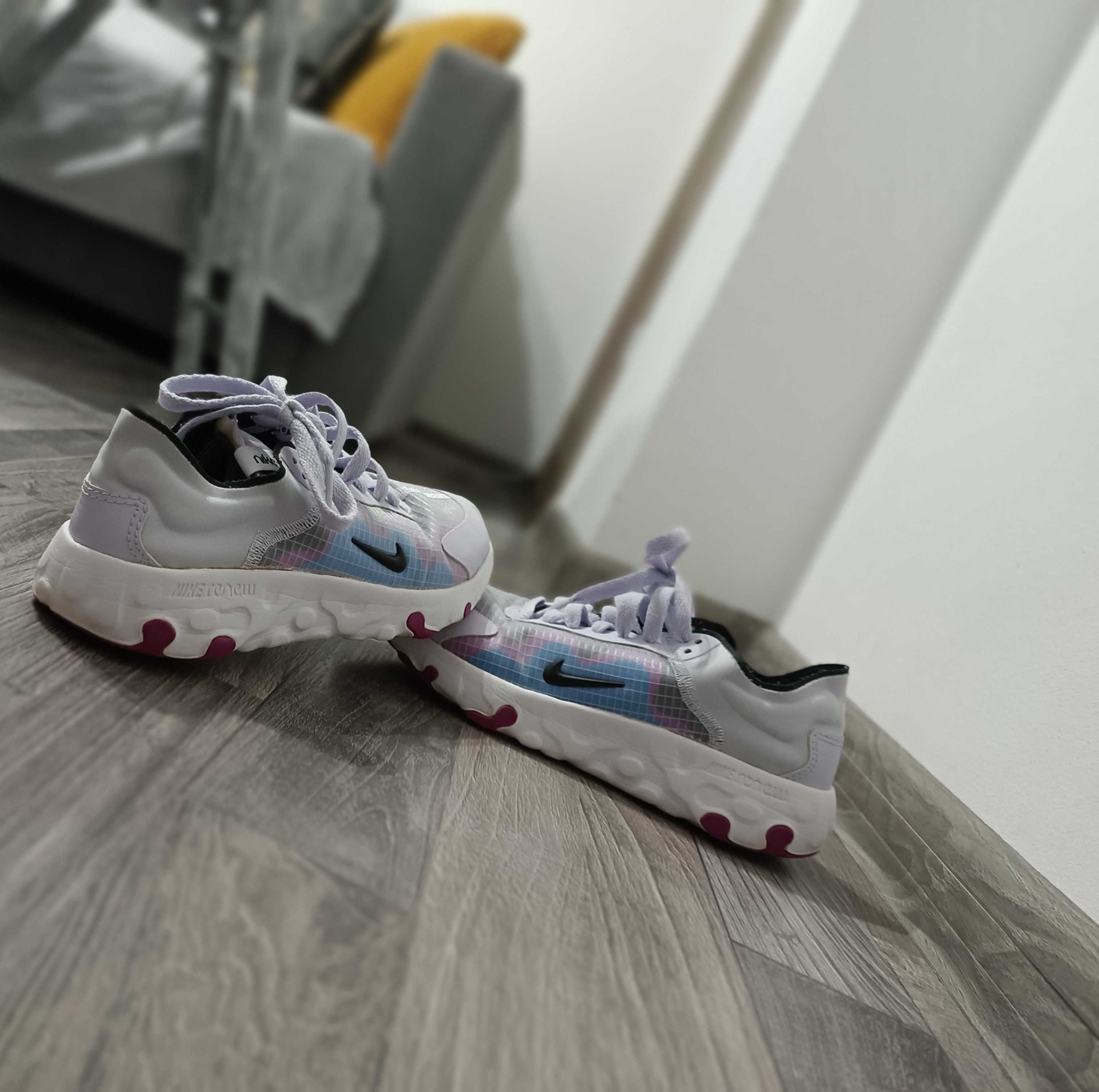 Дамски маратонки NIKE