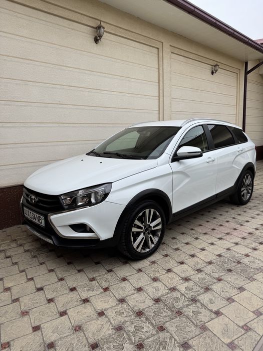Lada Vesta Cross SW Mars full