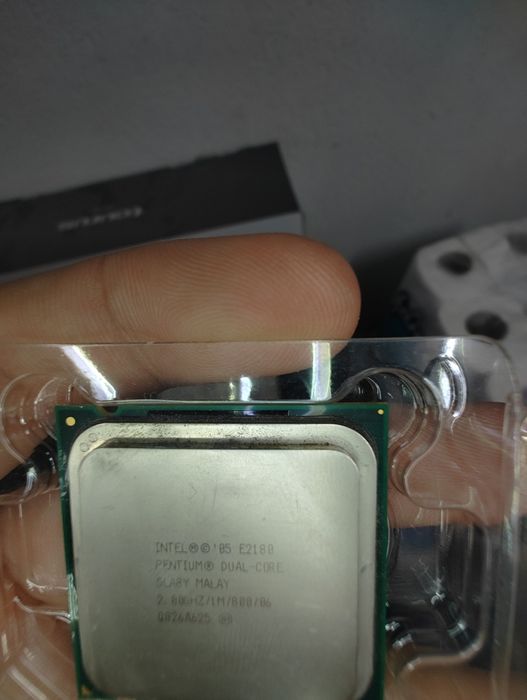 Intel core 2 duo E2180