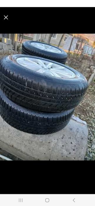 Vând set de jante cu anvelope Volkswagen 215/65 R 17 H iarna-vara