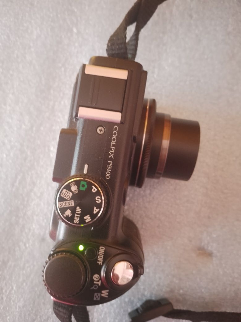 Срочно! Nikon coolpix 5200 камера/фотоаппарат сотилади.