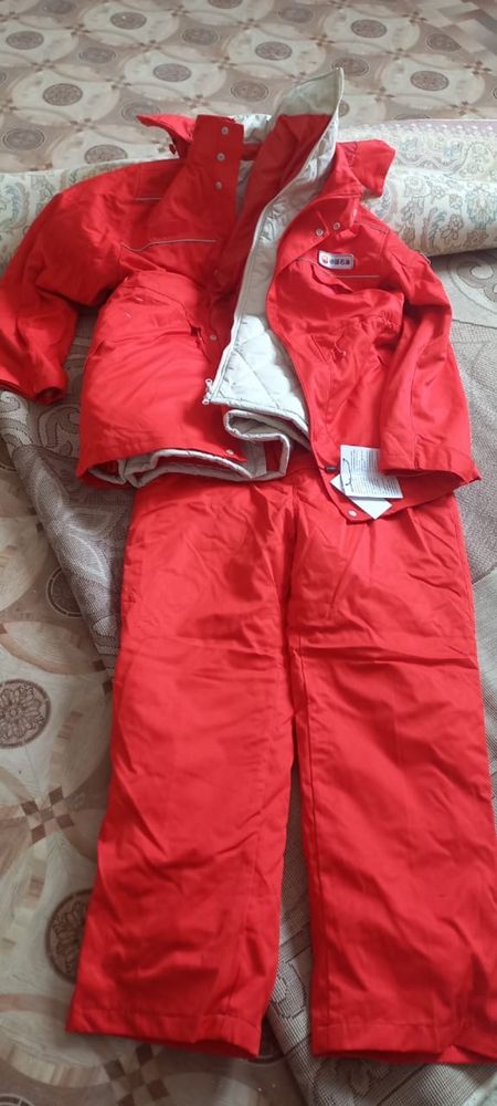 Продам спецовку. Новые. Размер 54-56.