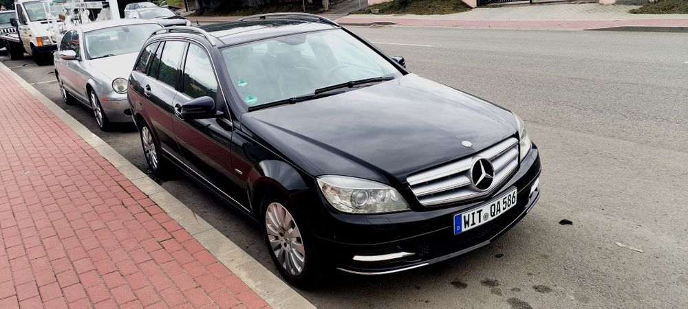 Mercedes C Klass Avantgarde Full Opțional
