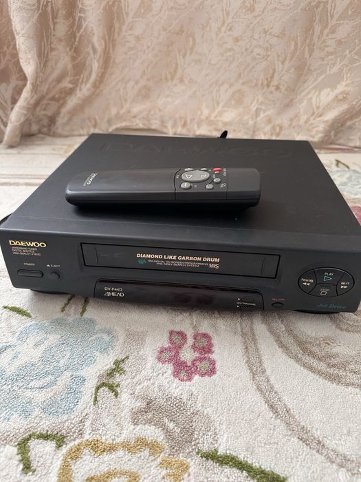 DVD-плеер Daewoo DV-F44D