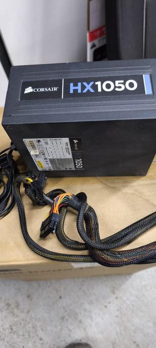 Sursa Corsair Professional Series HX1050 80 PLUS Gold