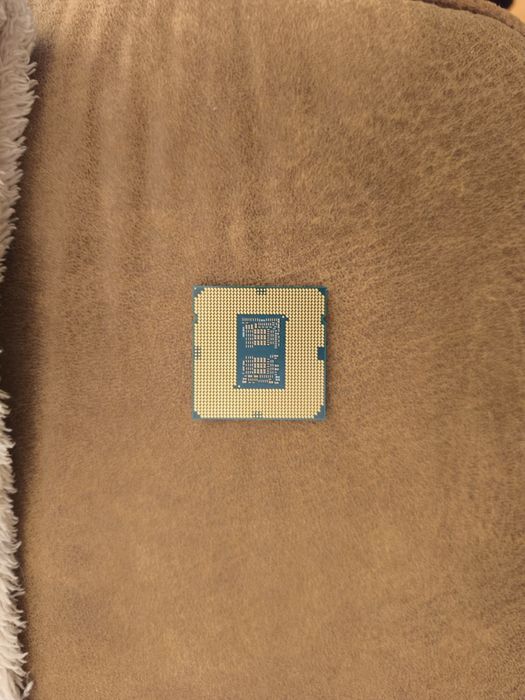 Procesor Intel Core i7-10700 bonus cooler