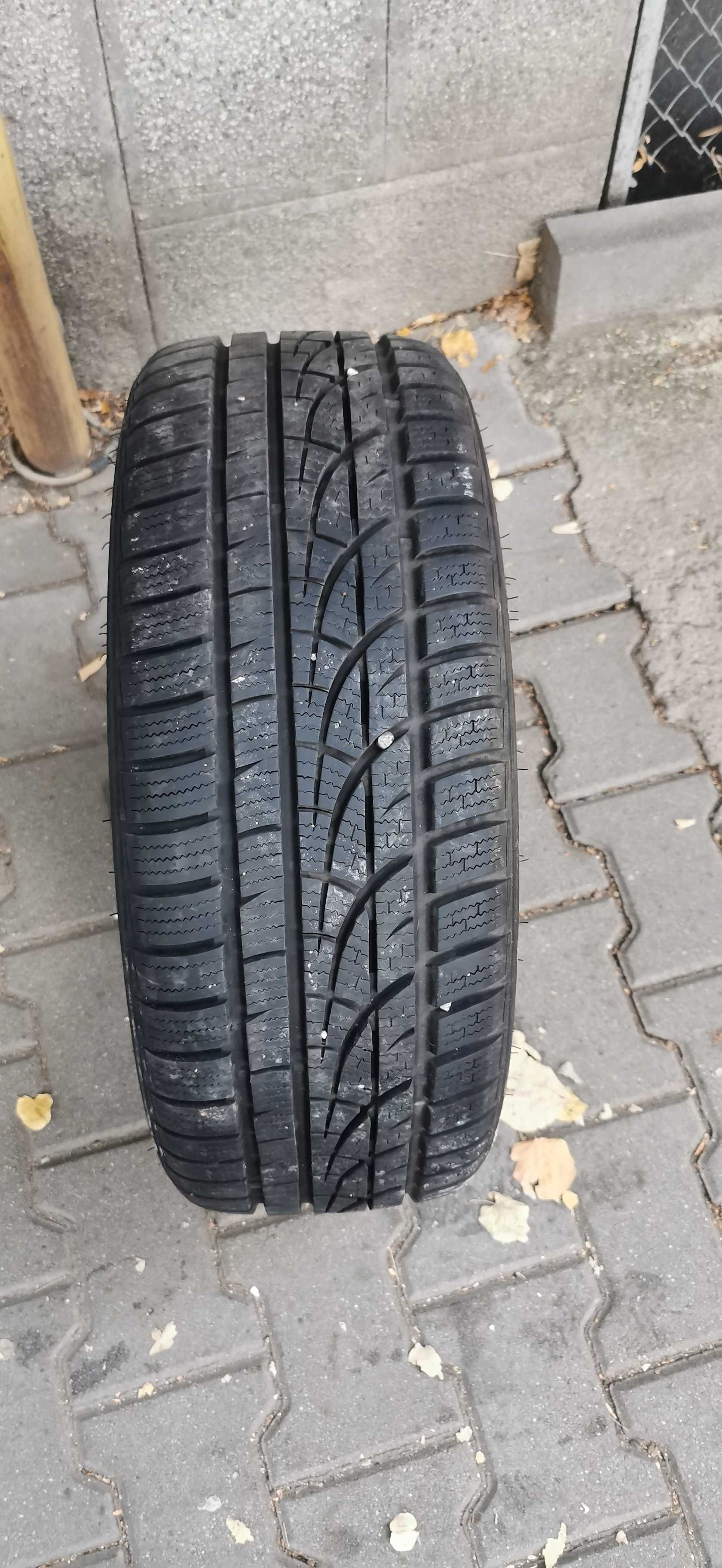 Hankook 205/45/R17 runflat. 4бр.зимни