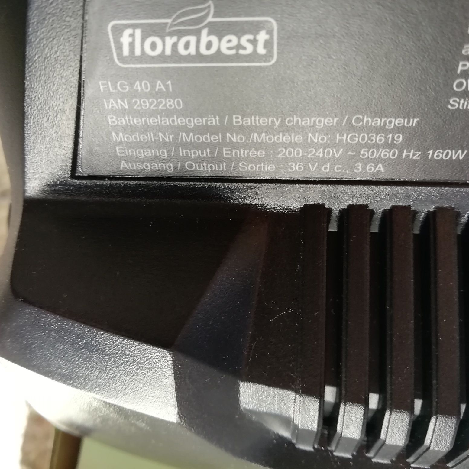 Зарядно устройство 40 волта Florabest