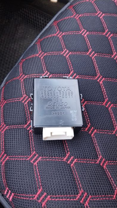 Продам реле дворников Тойота камри 30