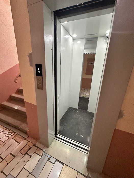 Продается 2х Комнатная 64м2 Юнусобад-4 Квартал