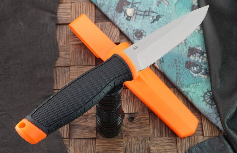 Походный нож. Новый.