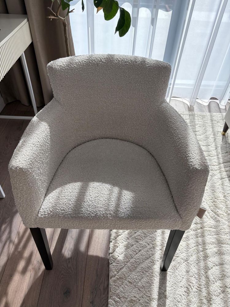 Scaun lemn masiv, boucle, Atelier September