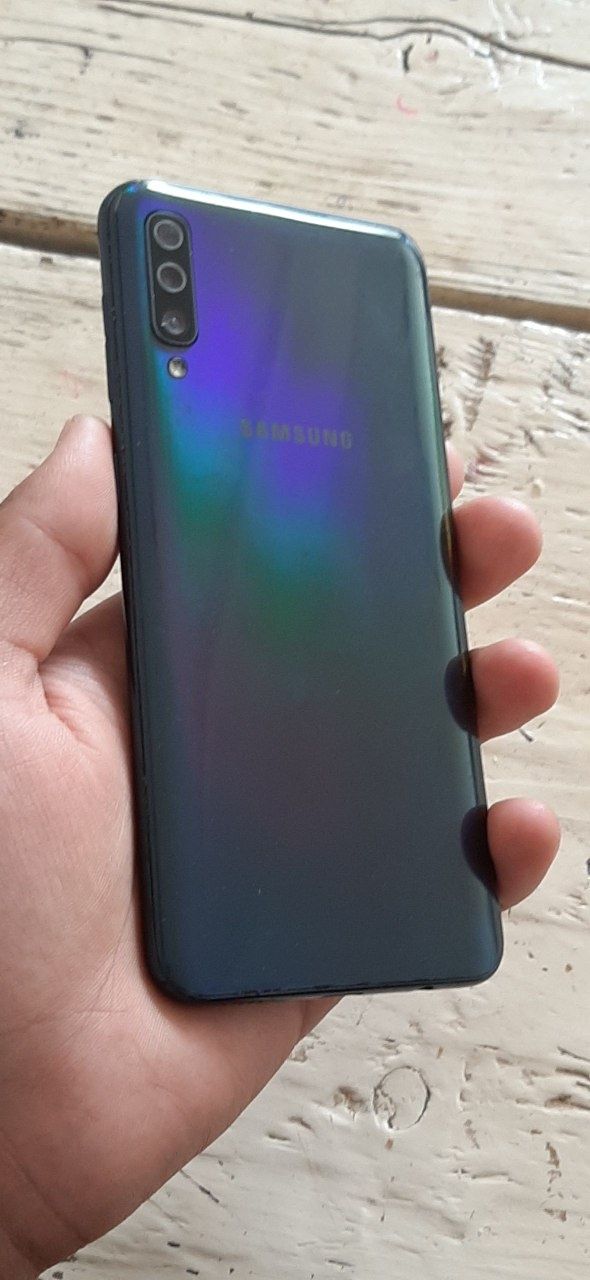 Samsung Galaxy A50