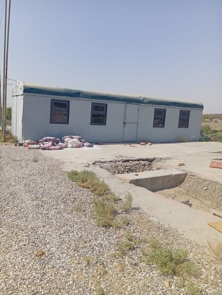 Yashaydigan vagon, uzinligi  10.50 metir eni 3.40 metir yaxshi xolatda