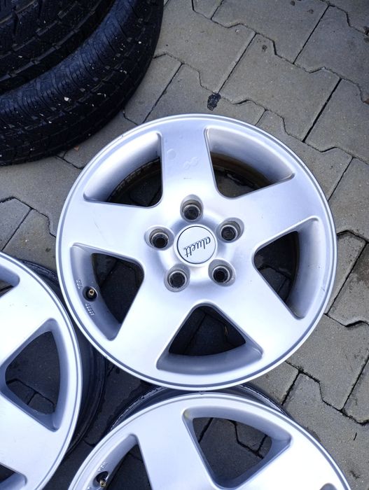 4 jante aliaj 5x114,3 R15 Renault Megane 3 4 scenic