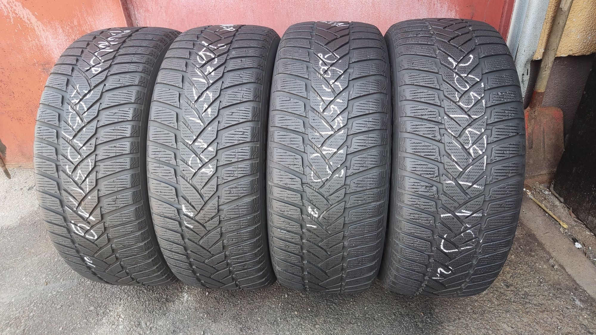 4бр. зимни гуми 265/55/19 Dunlop Grandtek, XL подсилени 
dot21
7.5mm
Д
