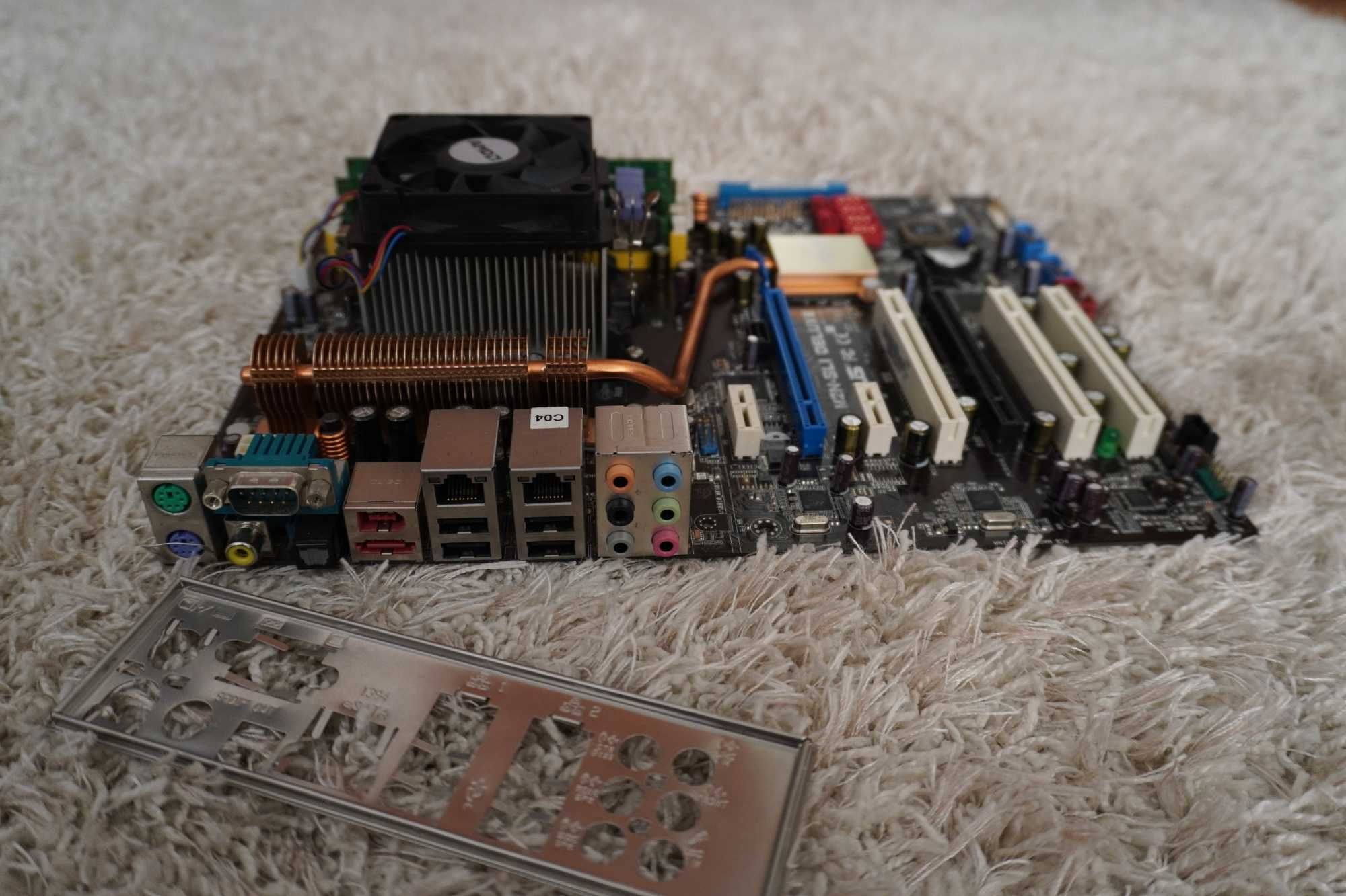 Комплект AMD ⁄дънна платка ⁄процесор ⁄рам памет ⁄видео карта ⁄
