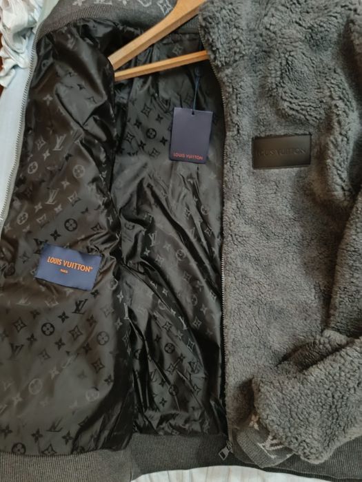 Louis Vuitton яке