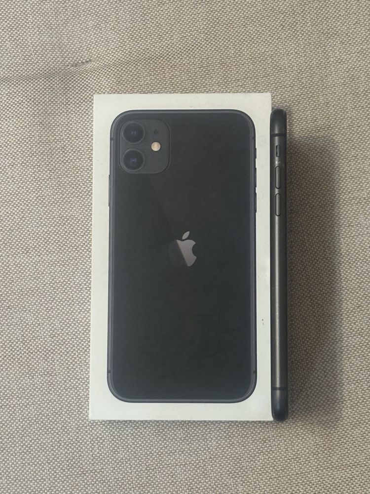 Iphone 11 , 64 GB , black