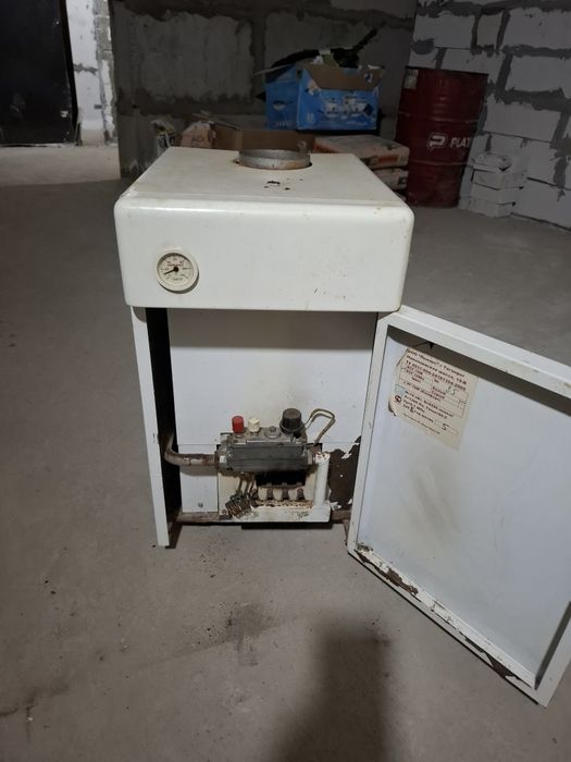 Продам газовый котел лемакс