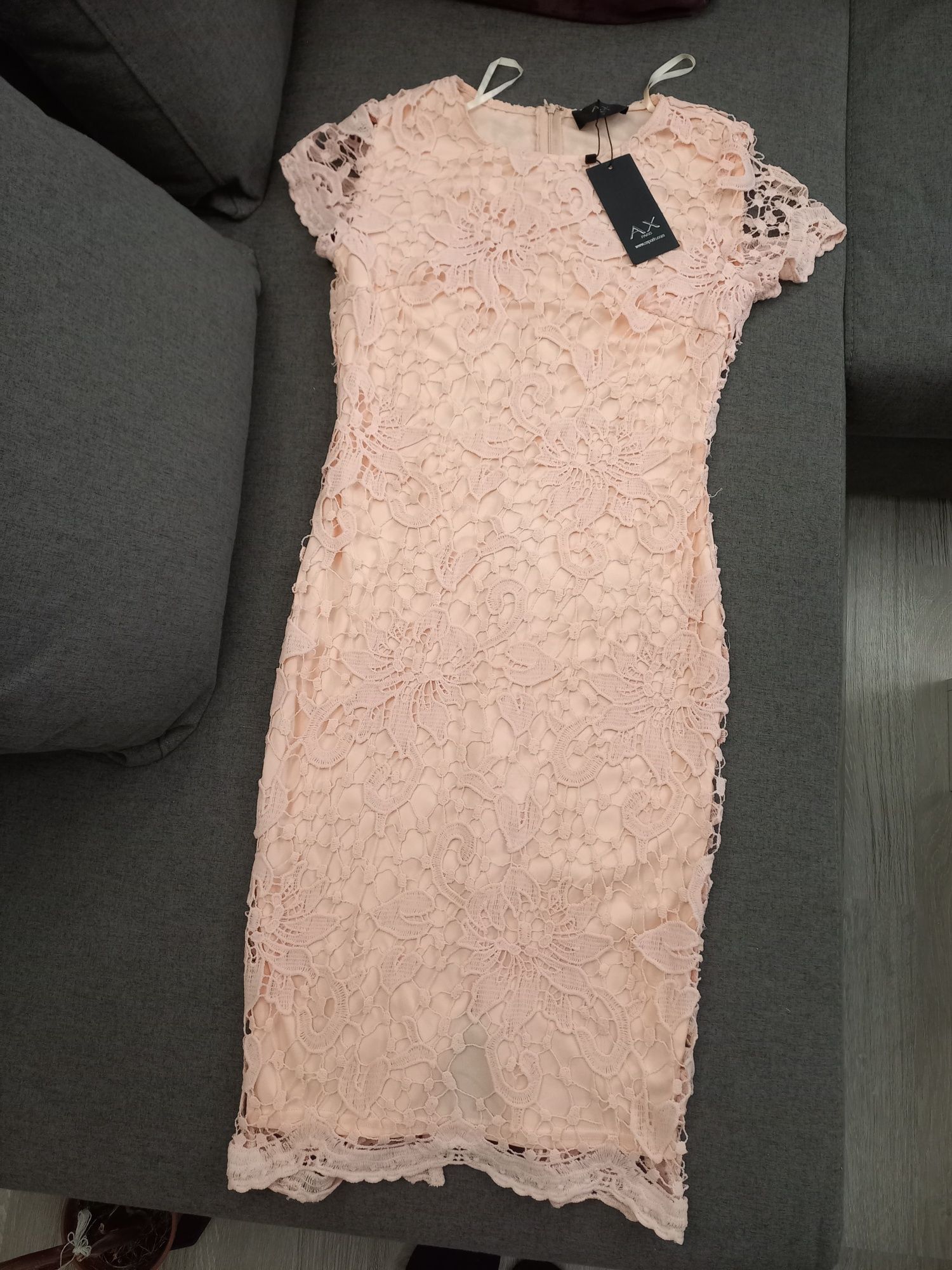 Оригинална  дантелена рокля AXParis М,Л размер