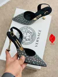 Pantofi cu toc Versace