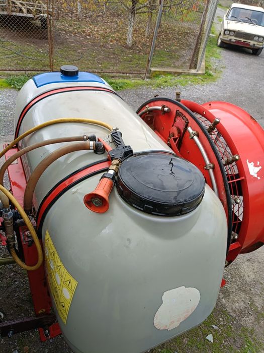 Навесна Вентилаторна Пръскачка AGRON 350литра