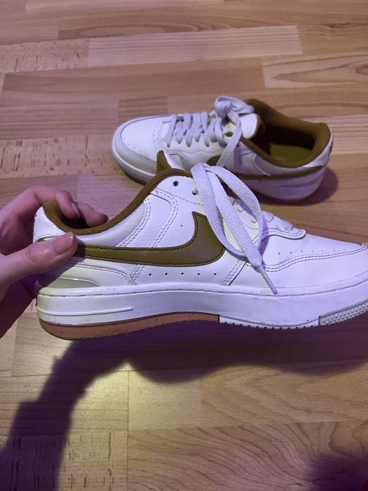 Дамски обувки на Найк