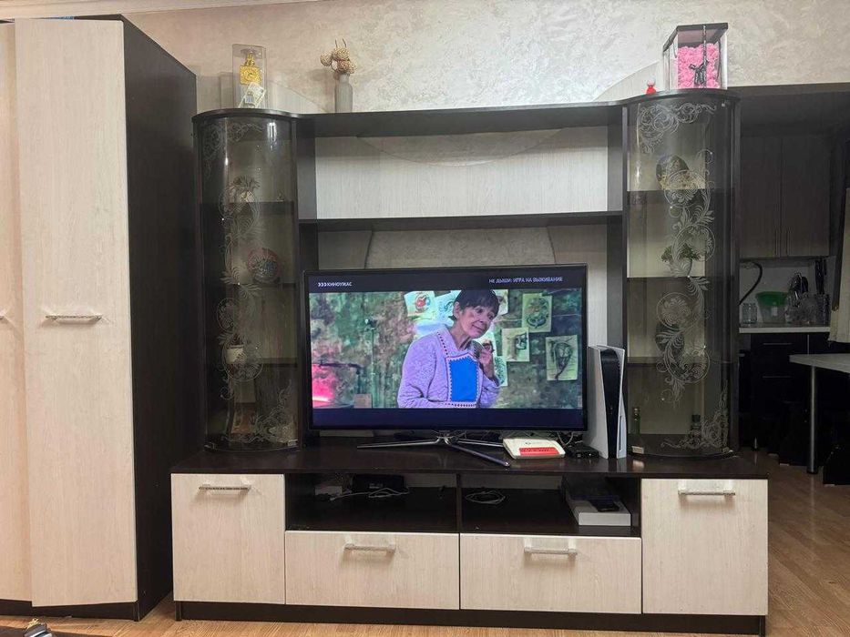 Продам стенку для гостиной
