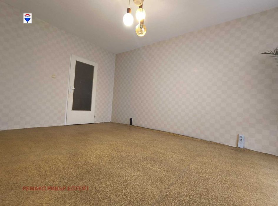 Продава се Тристаен апартамент в Русе, Здравец Север 2 - 79 кв.м за 1138 €/кв.м - Снимка #5