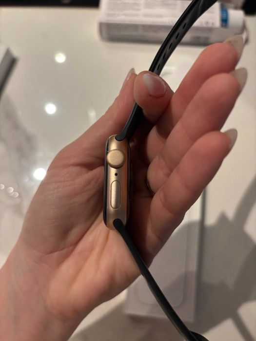 APPLE WATCH SE 40mm rose gold