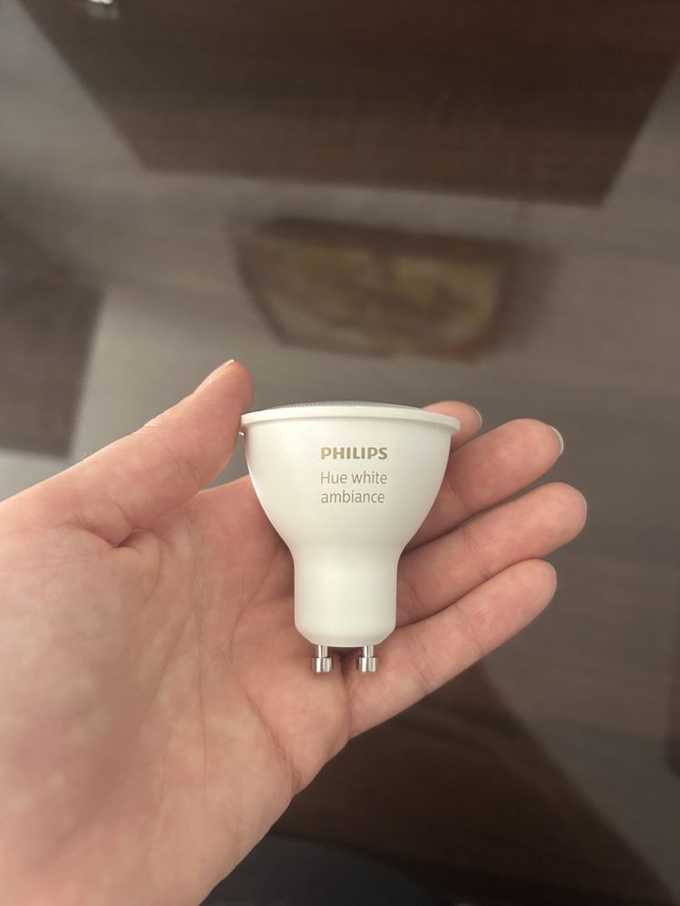 4 Becuri Philips Hue HU10 si 3 Philips Hue Dimmer switch- telecomenzi