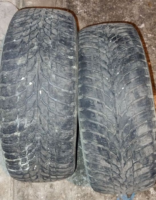 Doua anvelope iarna nokian snowproof 195/50 R15