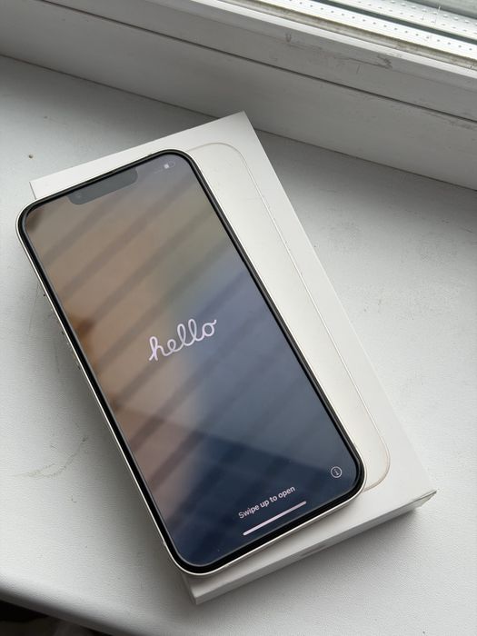 Продам iphone 13 128 gb белый