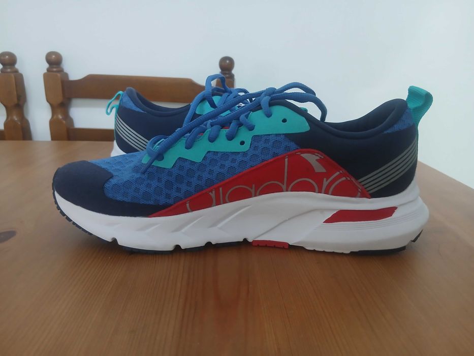 Adidasi barbati Diadora
