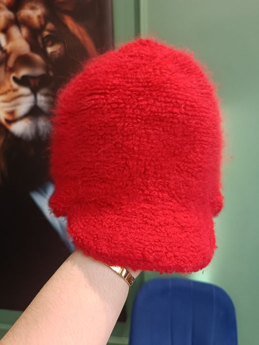 Продам шапку женскую